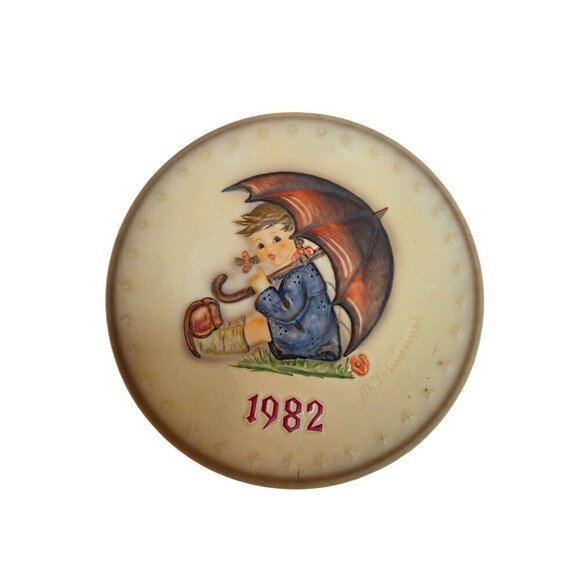 Hummel Goebel 1982 12th Annual Collector's Plate Umbrella Girl 275 - Picture 1 of 7